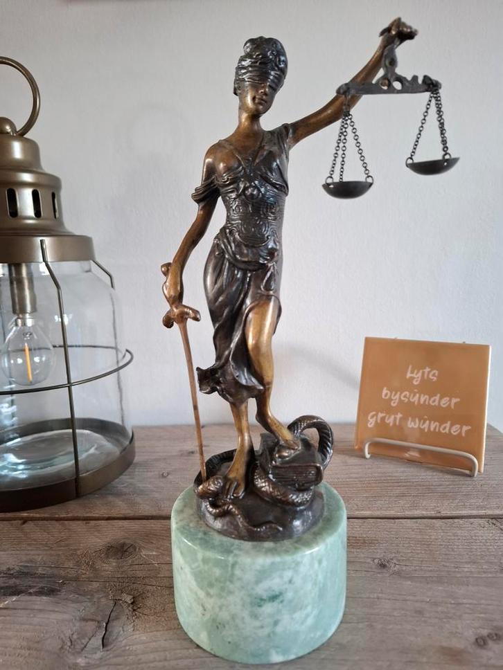 Bronzen Justitia Beeld - A. Mayer Gesigneerd, Antiek en Kunst, Kunst | Beelden en Houtsnijwerken, Ophalen of Verzenden
