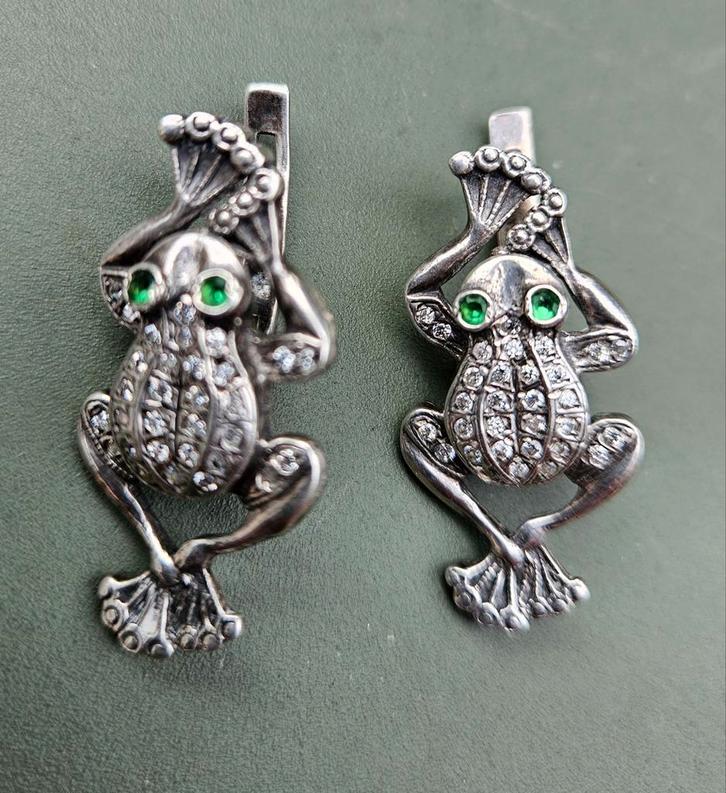 Zilveren oorbellen kikker 925, Antiek en Kunst, Antiek | Goud en Zilver, Zilver, Ophalen of Verzenden
