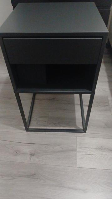 Nachtkastje / Bijzettafel - Zwart beschikbaar voor biedingen