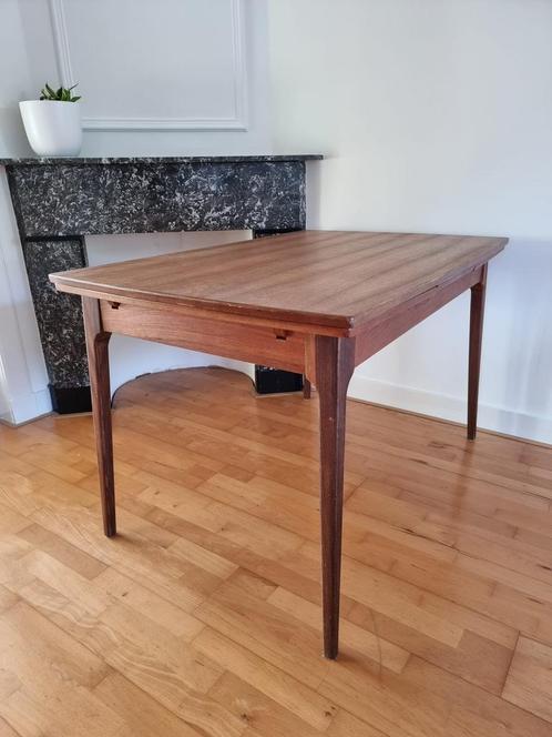 Uitschuifbare eettafel mid century/vintage/japandi, Huis en Inrichting, Tafels | Sidetables, Zo goed als nieuw, 25 tot 50 cm, Rechthoekig