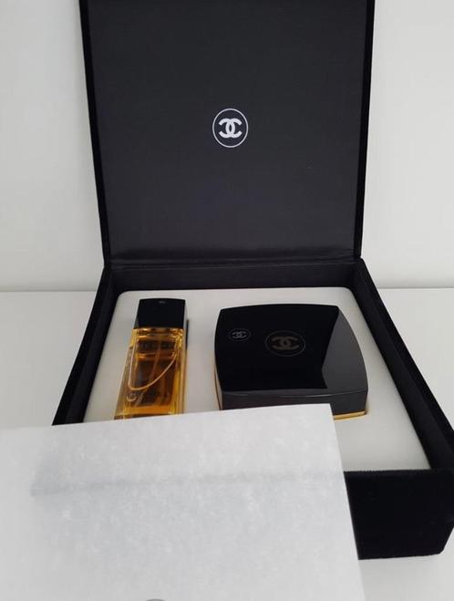Vintage Chanel nr. 5 parfum en bodypowder set, Sieraden, Tassen en Uiterlijk, Uiterlijk | Parfum, Nieuw, Ophalen of Verzenden