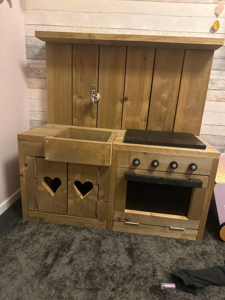 Steigerhouten Speelkeuken met Hartjes, Kinderen en Baby's, Speelgoed | Speelkeukens, Gebruikt, Speelkeuken, Hout, Ophalen of Verzenden