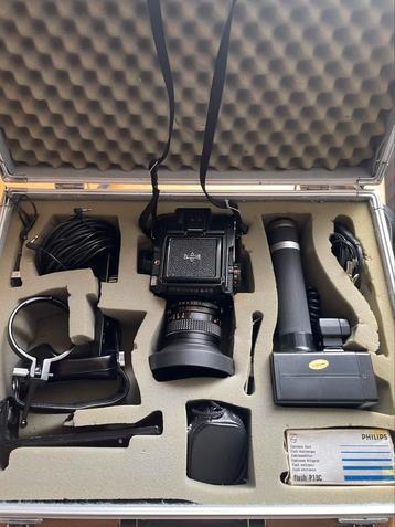 Mamiya 645 incl accesoires beschikbaar voor biedingen