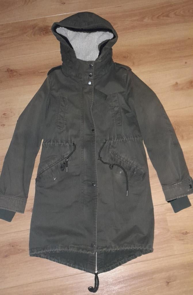 Bershka legergroene winterjas XS - 3 in 1, Kleding | Dames, Jassen | Zomer, Bershka, Ophalen of Verzenden, Zo goed als nieuw, Groen