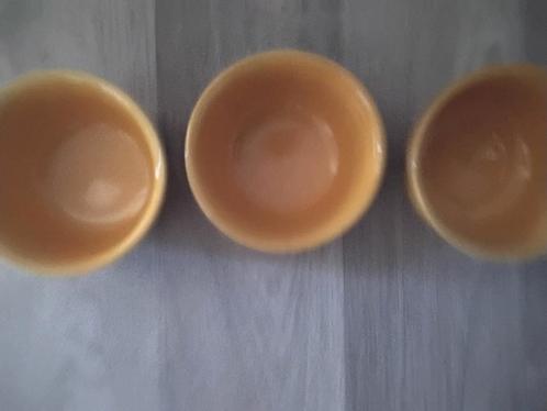 3 Gele Kommetjes, Huis en Inrichting, Keuken | Servies, Zo goed als nieuw, Kom(men), Effen, Keramiek, Ophalen of Verzenden