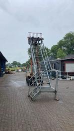 Stalen trap gegalvaniseerd, Doe-het-zelf en Verbouw, Ladders en Trappen, Ophalen of Verzenden, Zo goed als nieuw, 2 tot 4 meter