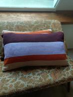 2 prachtige gebreide kussen hubsch, Huis en Inrichting, Ophalen of Verzenden, Zo goed als nieuw, Paars, Rechthoekig