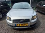 Volvo C30 1.6D Sport | NIEUWE APK | 12MND GARANTIE | AIRCO |, Voorwielaandrijving, Stof, Gebruikt, 1264 kg