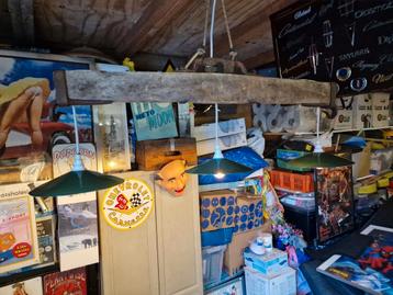 lamp van antieke juk en 3 stal-lampjes. beschikbaar voor biedingen