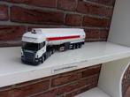 Tekno  Scania  6 x 2  met  tankoplegger  van  Esso., Hobby en Vrije tijd, Modelauto's | 1:50, Ophalen of Verzenden, Zo goed als nieuw