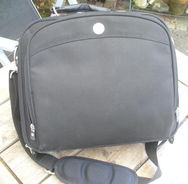 Laptop tas van Dell, Computers en Software, Laptoptassen, Zo goed als nieuw, Schoudertas, 16 inch, Ophalen