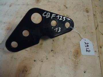 CBF125 2013 - 2014 Honda Kroonplaat D1-17955 beschikbaar voor biedingen