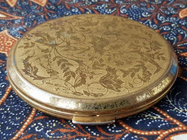 Originele vintage Stratton poederdoos uit Engeland 7,7 cm., Antiek en Kunst, Antiek | Woonaccessoires, Ophalen of Verzenden