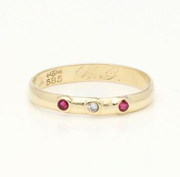 Vintage 14 karaat gouden ring met robijn en diamant beschikbaar voor biedingen