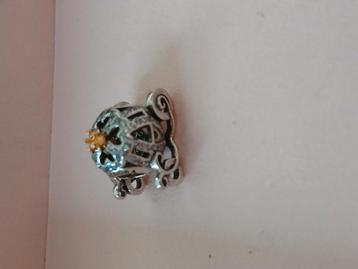 Pandora disney bedel koets  beschikbaar voor biedingen