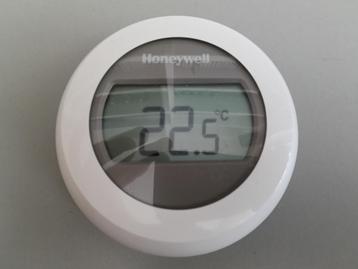 Honeywell Round On/Off T87G2014-E Kamerthermostaat beschikbaar voor biedingen