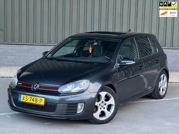 Volkswagen Golf 2.0 GTI I Pano I APK I Memory beschikbaar voor biedingen