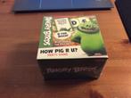 Angry Birds, How Pig R U kaartspel. Nieuw in folie. engels, Hobby en Vrije tijd, Gezelschapsspellen | Kaartspellen, Nieuw, Tactic