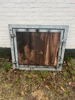 2 stuk Stal luik hardhout 90x80, Ophalen, Zo goed als nieuw, Overige soorten