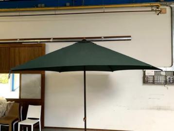 Aluminium parasol Ibiza bijna 4 mtr easy opening systeem beschikbaar voor biedingen
