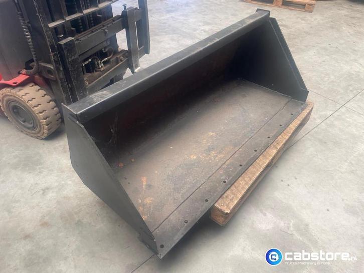 Strickland UK Laadschop Strickland UK Laadschop met Bobcat a, Zakelijke goederen, Machines en Bouw | Onderdelen