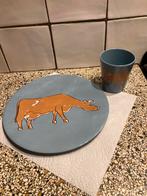 Beker koe en bord koe, Huis en Inrichting, Keuken | Servies, Ophalen of Verzenden, Overige stijlen, Bord(en)