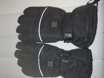 Handschoenen met verwarming  beschikbaar voor biedingen