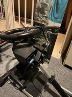 Hori racestuur + statief, Spelcomputers en Games, Spelcomputers | Xbox | Accessoires, Ophalen, Zo goed als nieuw, Stuurtje of Sportattribuut