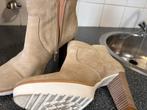 Mooie Suède Laarsjes Maat 38 - Zo Goed Als Nieuw!, Ophalen of Verzenden, Zo goed als nieuw, Beige, Lage of Enkellaarzen