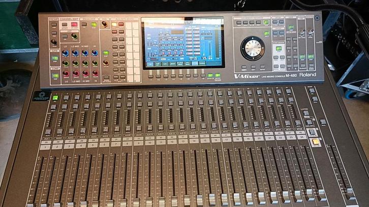 Roland m480, Muziek en Instrumenten, Mengpanelen, Gebruikt, Ophalen