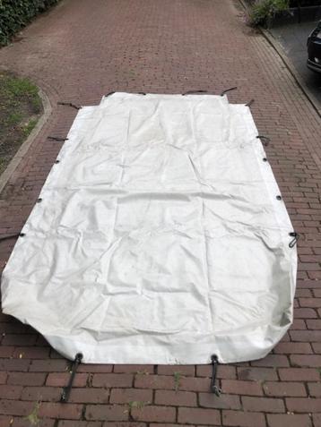 Afdekzeil aanhanger beschikbaar voor biedingen