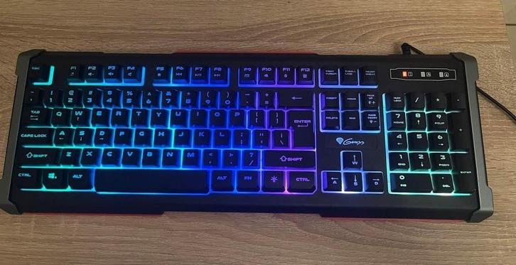 Genesis Rhod 400 RGB Toetsenbord + Xenon 210 RGB Muis, Computers en Software, Toetsenborden, Gebruikt, Qwerty, Bedraad, Toetsenbord en muis-set