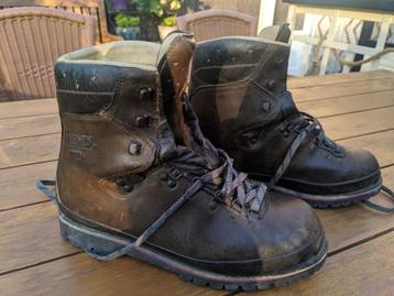 bergsport schoenen beschikbaar voor biedingen