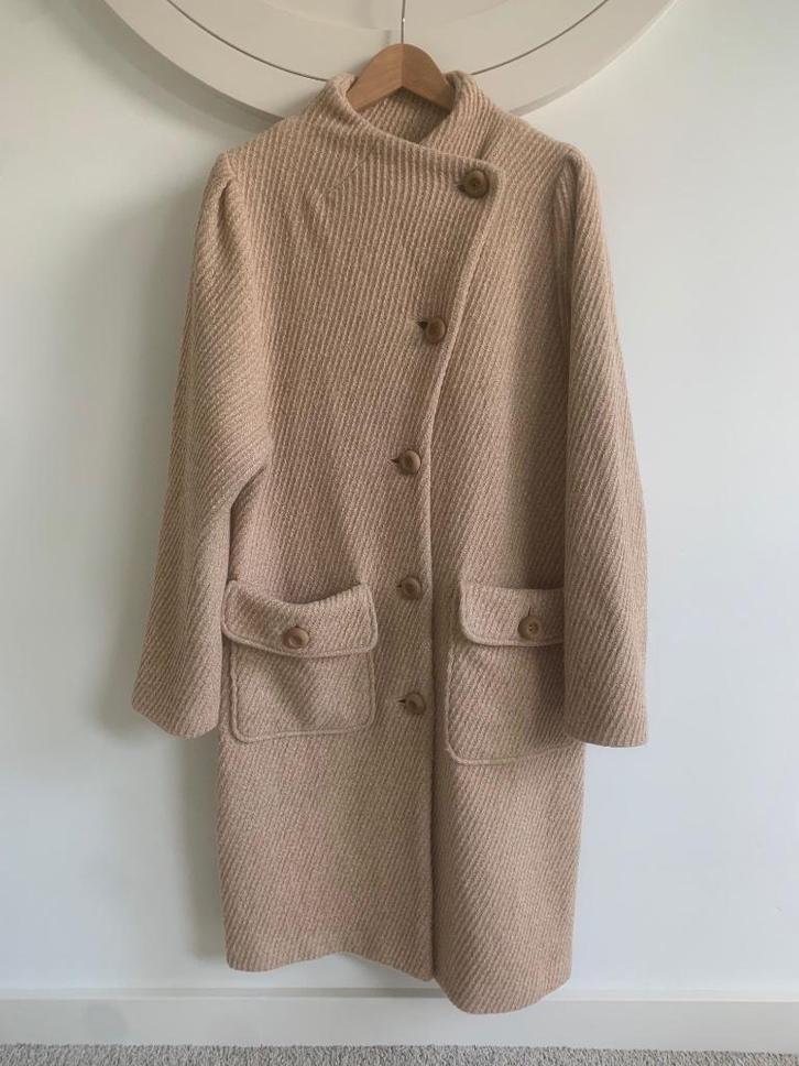 Caroline Biss, wollen jas beige S (ZGAN), Kleding | Dames, Jassen | Winter, Zo goed als nieuw, Maat 36 (S), Beige, Ophalen of Verzenden