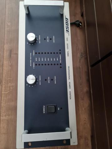 Bose 1800 Series III Versterker - Perfecte Staat beschikbaar voor biedingen