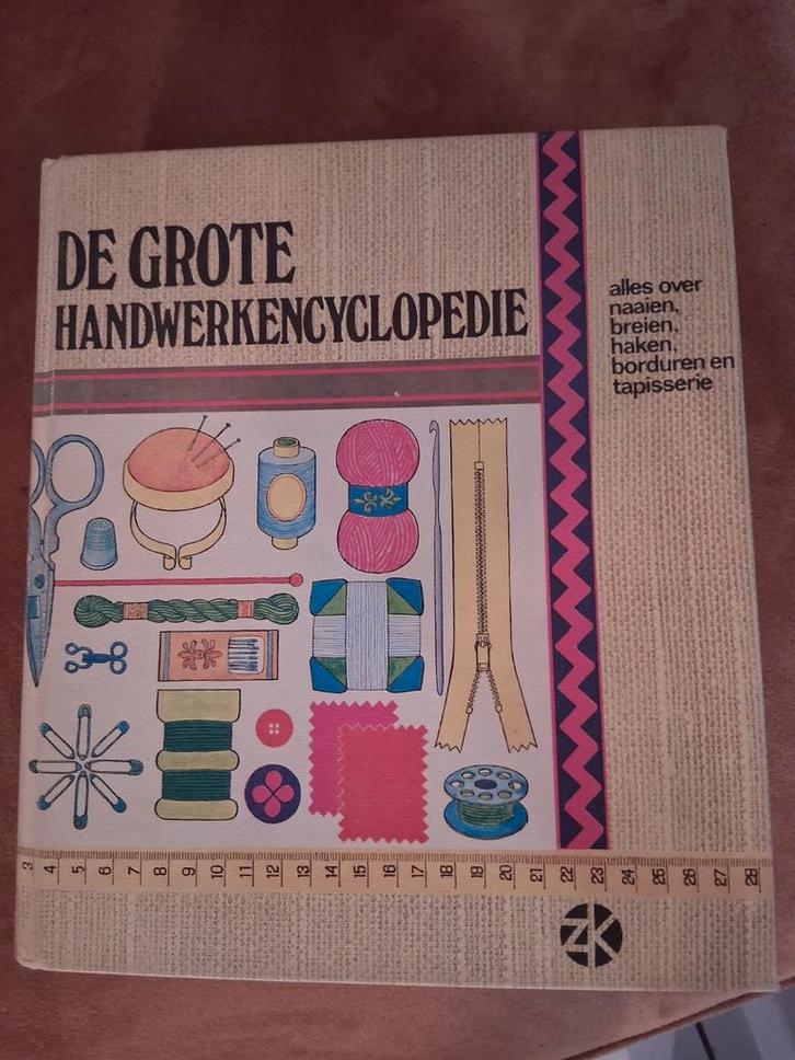De Grote Handwerkencyclopedie - Alles over Handwerken, Boeken, Encyclopedieën, Gelezen, Los deel, Algemeen, Ophalen of Verzenden