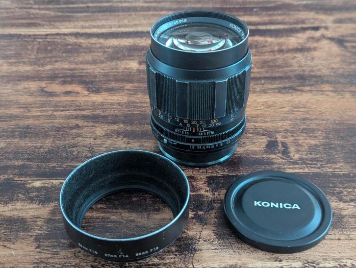 Konica Hexanon AR 1,8 85mm EE versie met originele zonnekap., Verzamelen, Fotografica en Filmapparatuur, Lens of Lenzen, 1960 tot 1980