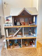 Houten Poppenhuis met Inboedel & Poppetjes, Kinderen en Baby's, Speelgoed | Poppenhuizen, Ophalen, Gebruikt, Poppenhuis