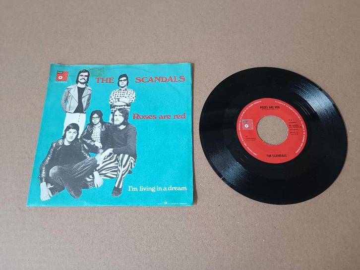 Single: The Scandals - Roses Are Red (1974), Cd's en Dvd's, Vinyl Singles, Gebruikt, Pop, 7 inch, Verzenden