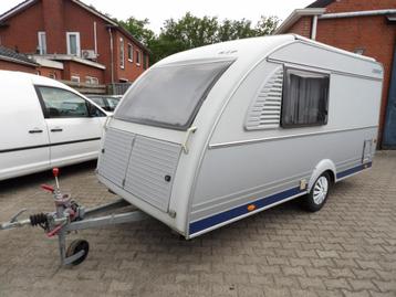 Kip Kompakt 37EKV met hefdak, langslaper + vast toilet beschikbaar voor biedingen