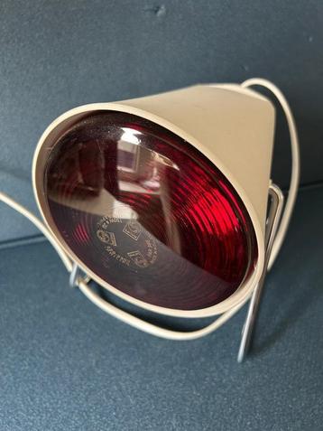 De  infra rode warmte lamp  merk Philips  HR 3690 beschikbaar voor biedingen