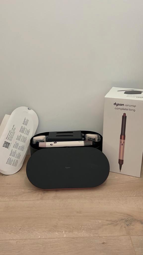 Nieuwe Dyson Airwrap Complete Long – Ceramic Pink/ Rosé Gold, Sieraden, Tassen en Uiterlijk, Uiterlijk | Haarverzorging, Nieuw