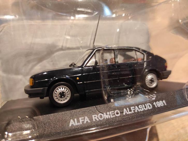 Alfasud Carabinieri 1981 1:43 in blisterverpakking, Hobby en Vrije tijd, Modelauto's | 1:43, Nieuw, Auto, Overige merken, Ophalen of Verzenden