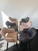 Set van 4/6 Luxe Velvet Barkrukken – Kuipmodel – Nieuw, Huis en Inrichting, Ophalen of Verzenden, Zo goed als nieuw, Stof