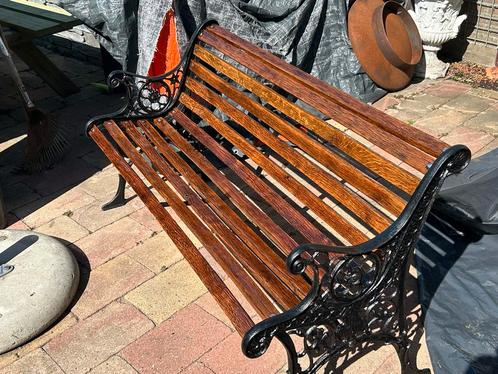 Gietijzeren Tuinbank met originele eiken Latten, Antiek en Kunst, Antiek | Meubels | Stoelen en Banken, Ophalen