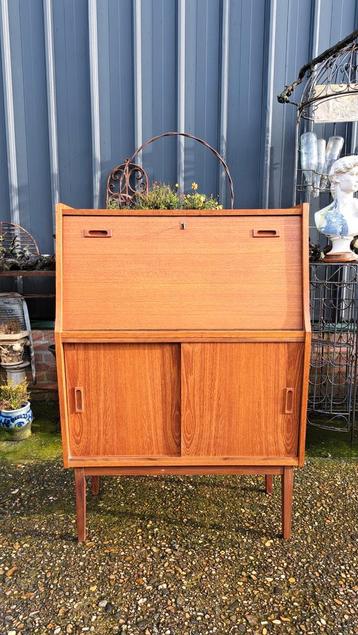 Vintage secretaire, klep bureau, schijftafel beschikbaar voor biedingen