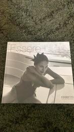 Essere Ferretti Yachts Catalogus 2005, Ophalen of Verzenden, Zo goed als nieuw