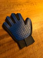 Vachtverzorgingshandschoen voor hond, Dieren en Toebehoren, Ophalen of Verzenden, Zo goed als nieuw