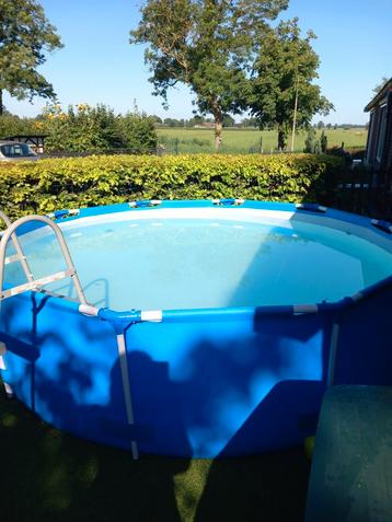 Bestway zwembad 366 x 76 beschikbaar voor biedingen
