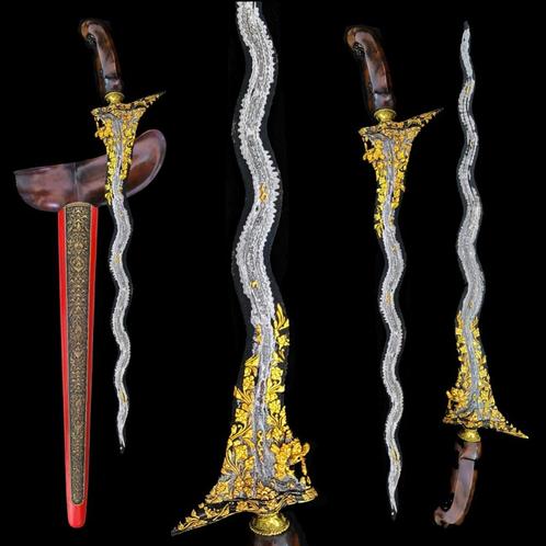 Antieke Naga Raja kris keris - kris - keris - krissen, Antiek en Kunst, Kunst | Niet-Westerse kunst, Ophalen of Verzenden